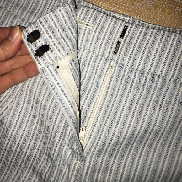 BCBG MaxAzria Symone Shorts - Picture 3 of 4